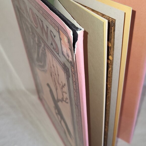 Crows: An Old Rhyme Illustrations Heidi Holder 9"x11" HC DJ 1st Ed 1987 Ex Cond - Picture 13 of 13